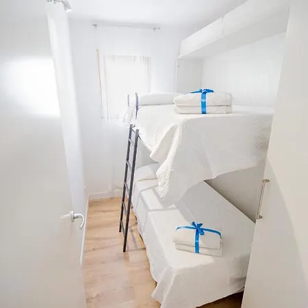 Familiar Leomar Apartment *