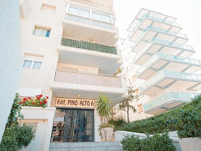 Familiar Leomar Appartement *
